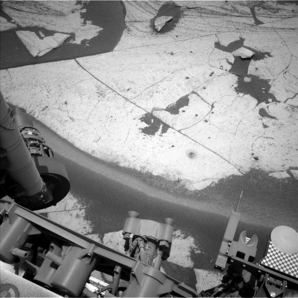 Image accompanying the story: Curiosity Blog, Sols 5029-5035: Back in the Lab